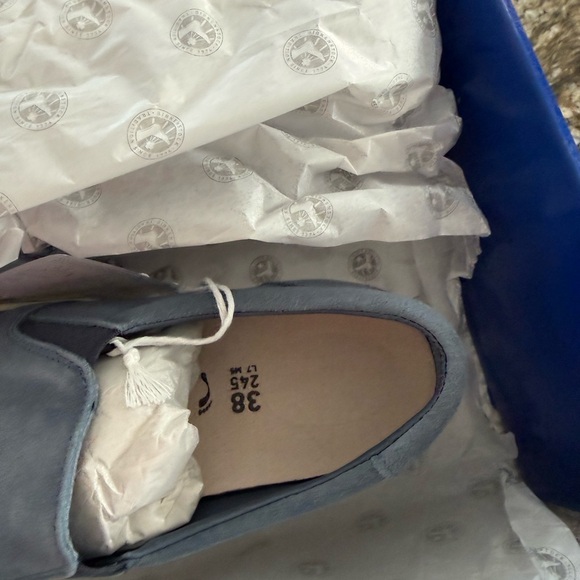 New in Box. Women’s Birkenstock Slip-On Loafers - Picture 5 of 6
